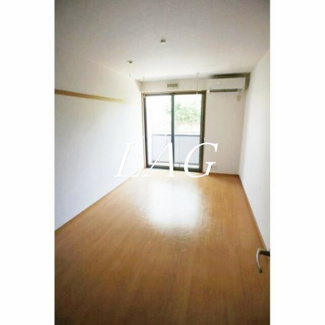 【居間・リビング】 | ルミエールＭ | 洋室のお部屋です。