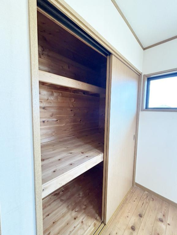 ひたちなか市大字中根　中古戸建の収納
