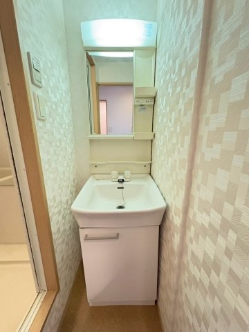 福岡市博多区神屋町の賃貸マンションの独立洗面台