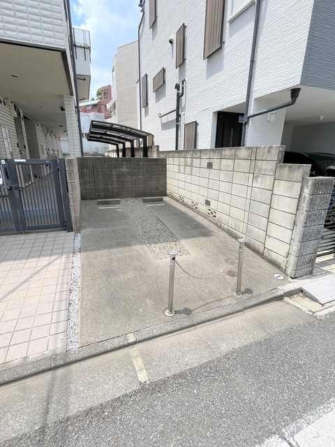 ＡＮ　ＯＷＬ中新井の駐車場|★敷地内駐車場★