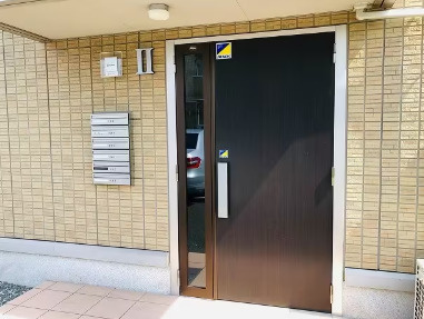 グレンディール　Bの玄関