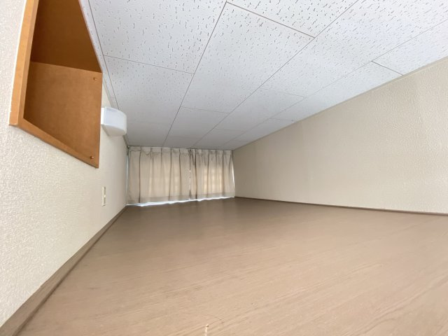 【寝室】