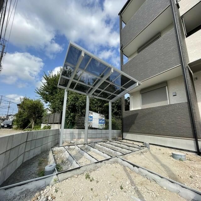 ジーメゾン八千代のエントランス