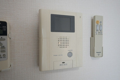 【セキュリティ】 | S-FORT大今里西 | モニター付きインターホンです