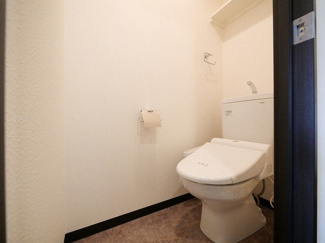 【トイレ】 | グレイスレジデンス大阪West | ゆったりとした空間のトイレです