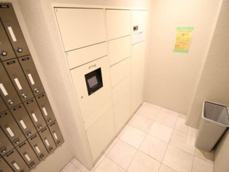 【その他共用部分】 | エステムコート難波WEST-SIDE Vアジュール | 宅配ボックスです