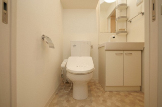 【トイレ】 | エグゼ弁天町 | 落ち着いたトイレです