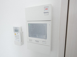 【セキュリティ】 | シャルマンパレ淡路 | モニター付きインターフォンです