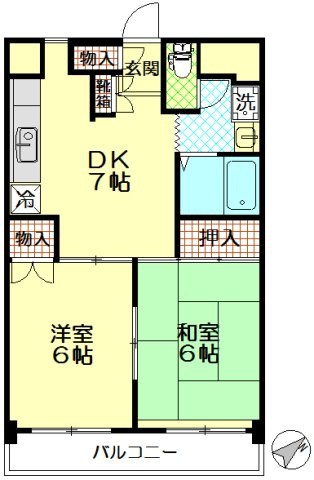 駐車場はありません。各お部屋に収納がある間取りです♪