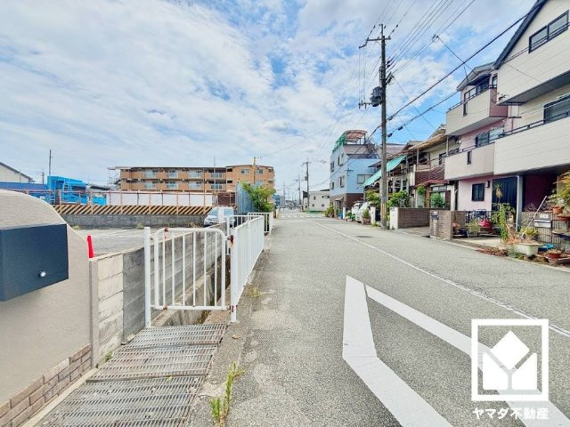 尼崎市南武庫之荘９丁目の前面道路含む現地写真