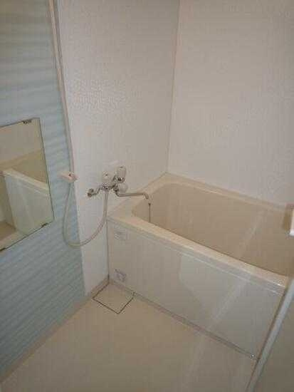 クレイシア西小山の浴室