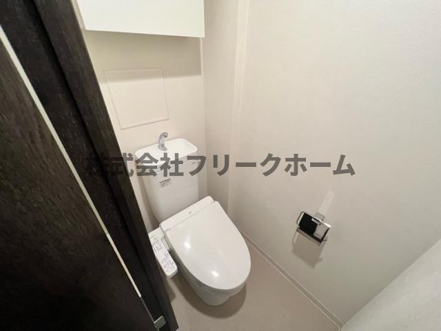 三鷹市下連雀３丁目の賃貸マンションのトイレ