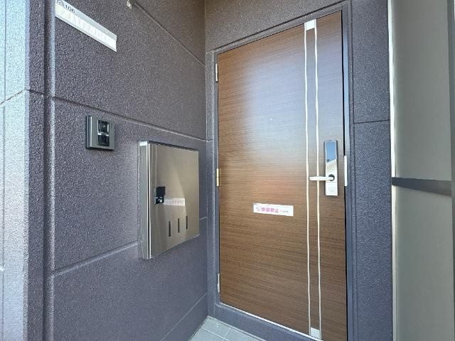 エレガンス益城のエントランス|玄関
