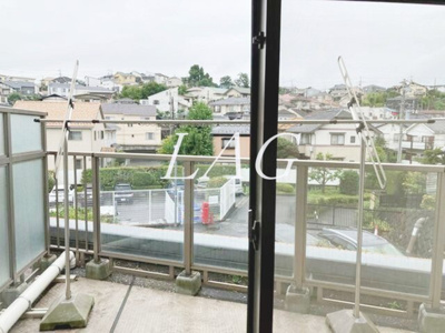 【バルコニー】 | アデニウム玉川学園 | バルコニーです。
