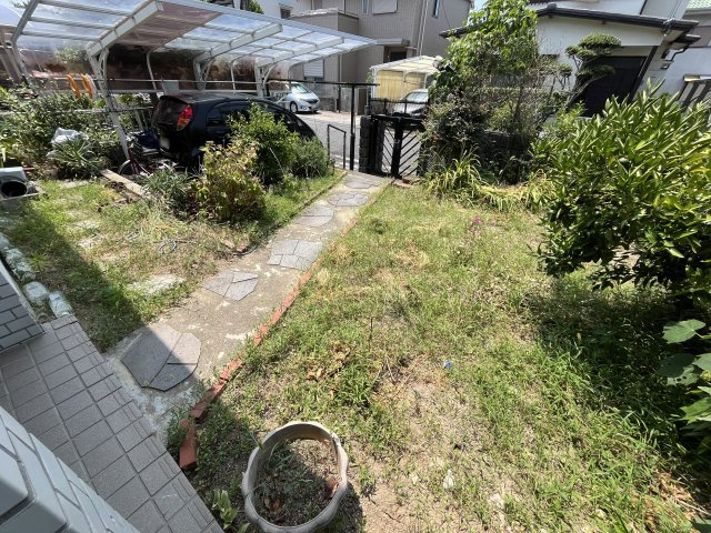 熊取町東和苑　中古戸建の庭