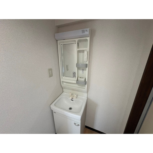 洗面所内に洗濯機置場あり！