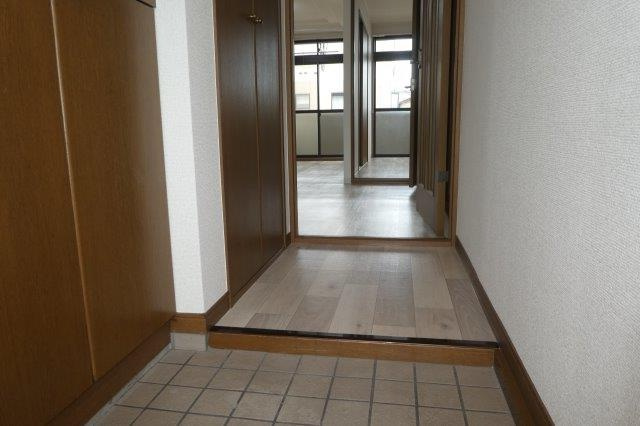 ニューエクセル三宅Ｄの玄関