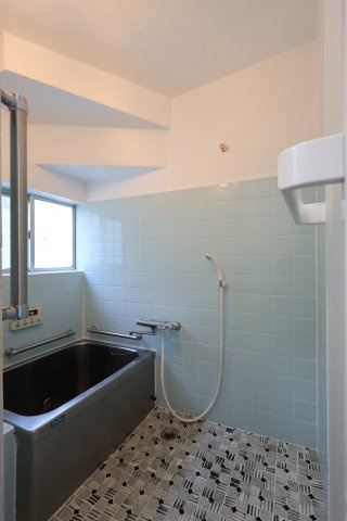 【浴室】 | 富田林市伏山3丁目戸建