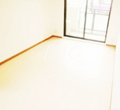 【居間・リビング】 | イトーピア百合ヶ丘壱番館 | 洋室のお部屋です。