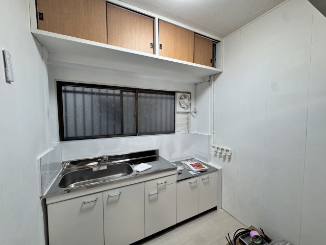 鳳中町8丁貸家のキッチン