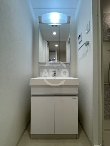 サムティ江戸堀ASUNTの独立洗面台|サムティ江戸堀ASUNT　独立洗面台