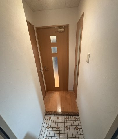 福岡市博多区博多駅南２丁目の賃貸マンションの玄関