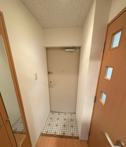 福岡市博多区博多駅南２丁目の賃貸マンションの玄関