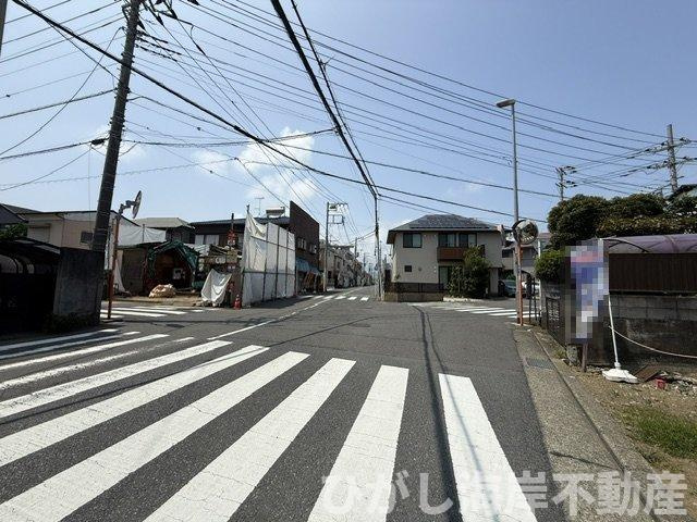 平塚市豊原町　売地　全２区画の前面道路含む現地写真|現地外観