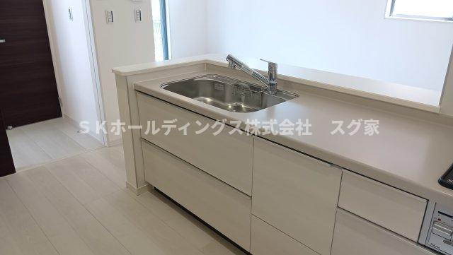 高槻市大和２丁目新築戸建て住宅２号棟のキッチン