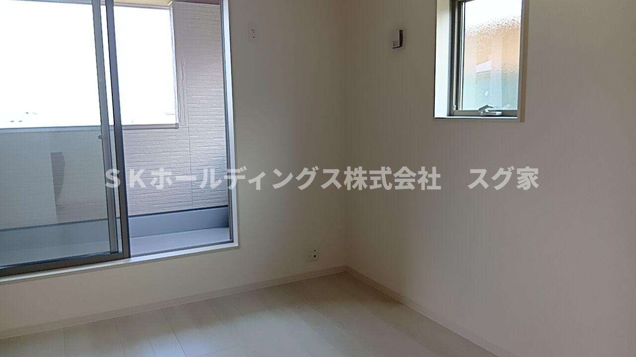 高槻市大和２丁目新築戸建て住宅２号棟の寝室