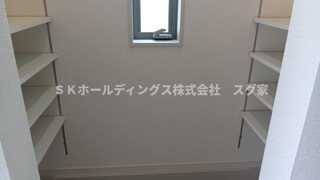 高槻市大和２丁目新築戸建て住宅２号棟の玄関