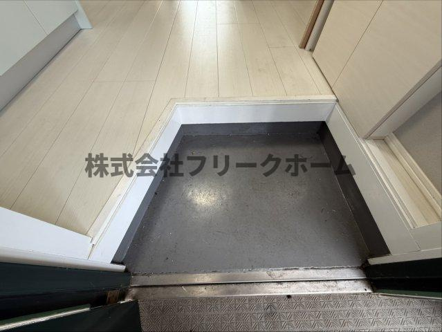 ムーンパレスの玄関