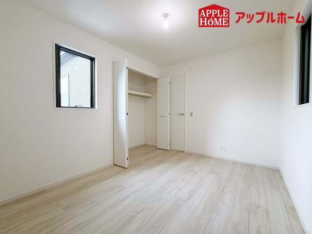 さいたま市中央区八王子1期の洋室|居室は全室収納あり！たっぷりある収納活用でお部屋もキレイを保てます♪