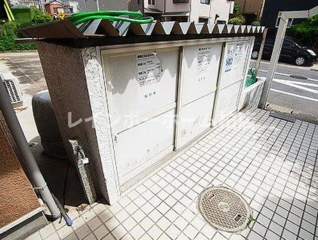 特典：仲介手数料が無料です!!のその他共用部分|ゴミ置き場です