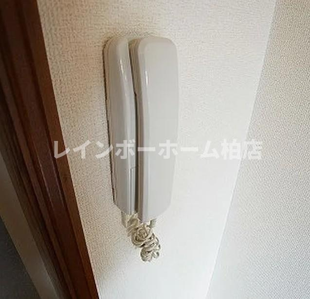 特典：仲介手数料が無料です!!のセキュリティ|※別部屋参考写真。