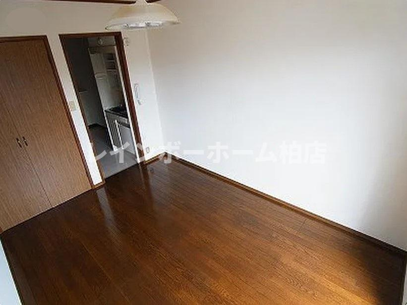 特典：仲介手数料が無料です!!の内装|※別部屋参考写真。