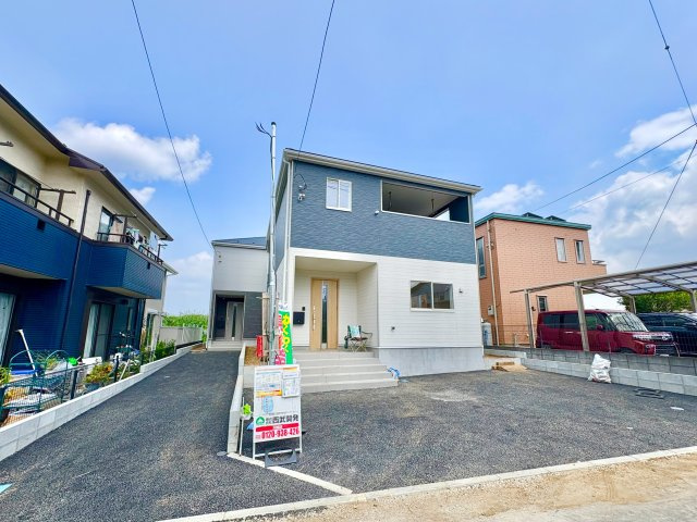 《仲介手数料半額》川越市上新河岸第2　全2棟　1号棟の前面道路含む現地写真