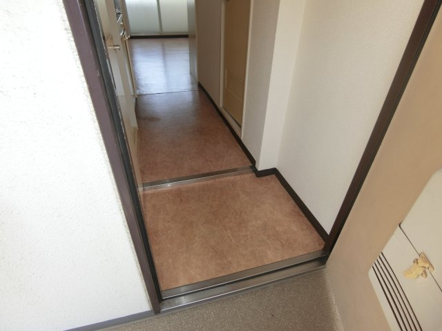 スカイコート日吉第2の玄関|他のお部屋の参考写真となります。