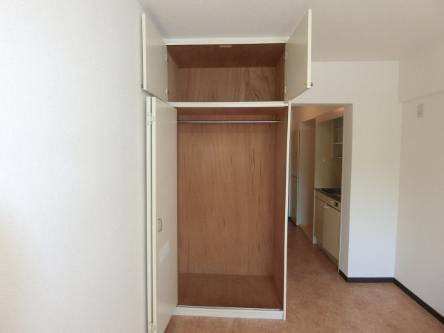 スカイコート日吉第2の収納|他のお部屋の参考写真となります。
