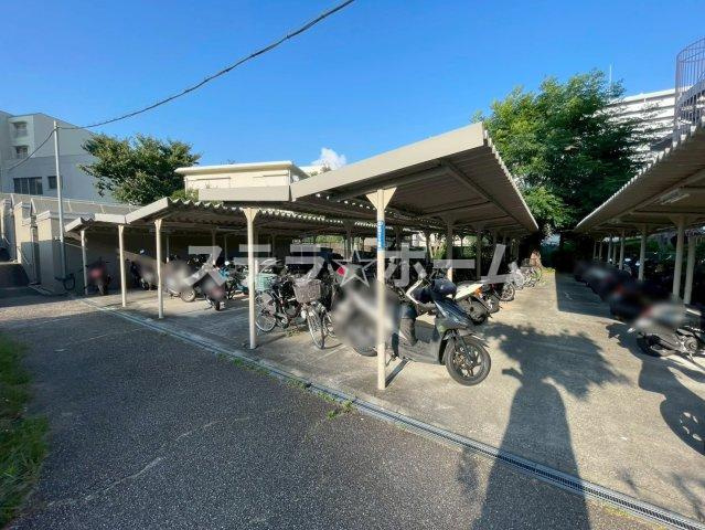 シーアイハイツ南千里C棟の駐輪場|駐輪場がございます