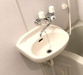 アルモニカ伊勢の洗面所