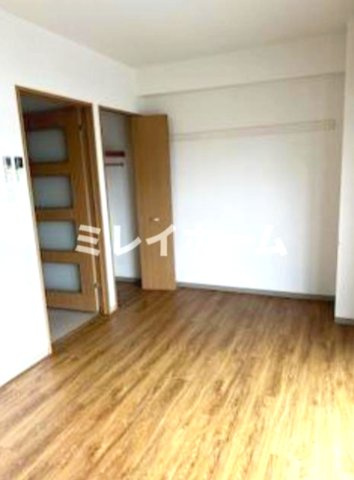 リバーフロント南大井の収納|同建物内、別のお部屋の参考写真になります。