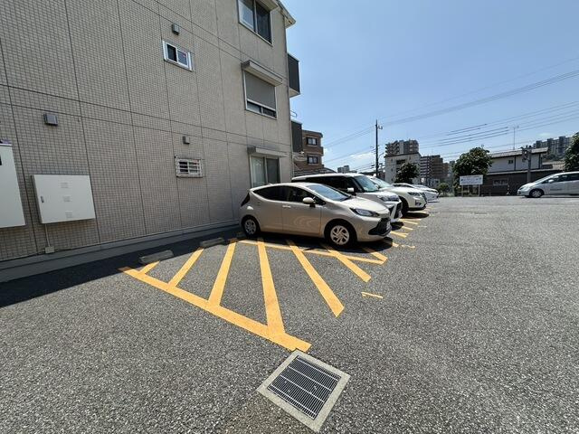 ビオレータの駐車場
