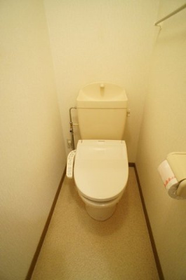 【トイレ】 | クリスタルバレー | コンパクトで使いやすいトイレです