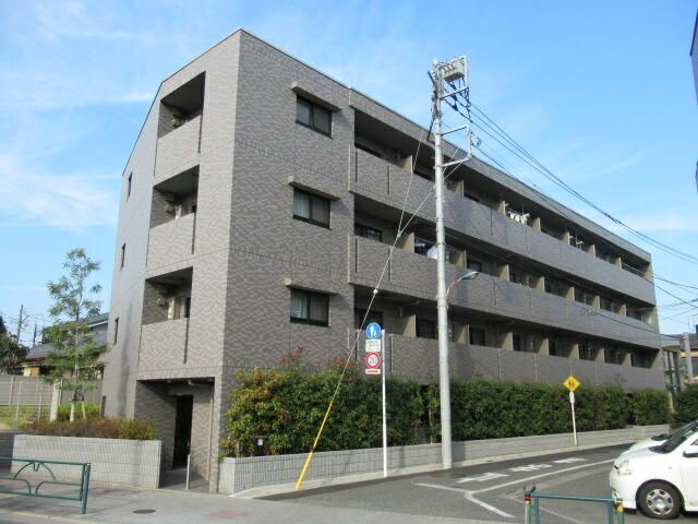ルーブル中村橋参番館の外観