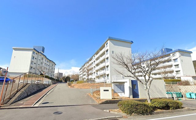 高倉台2-1団地11号棟