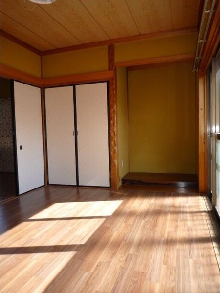 西ノ割貸家の収納