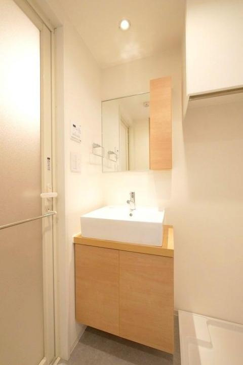 ラフィスタ方南町の洗面所