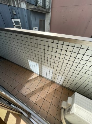 ラコルタ　ブローン　名古屋市賃貸　仲介手数料無料のバルコニー
