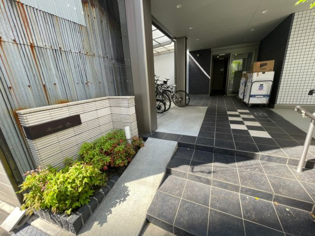 ラコルタ　ブローン　名古屋市賃貸　仲介手数料無料のエントランス